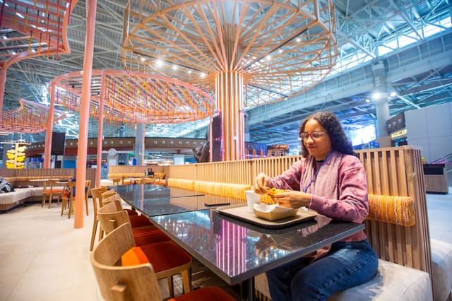 Estas son las tarjetas de crédito en Perú con salas VIP, millas y pasajes gratis: requisitos y costos